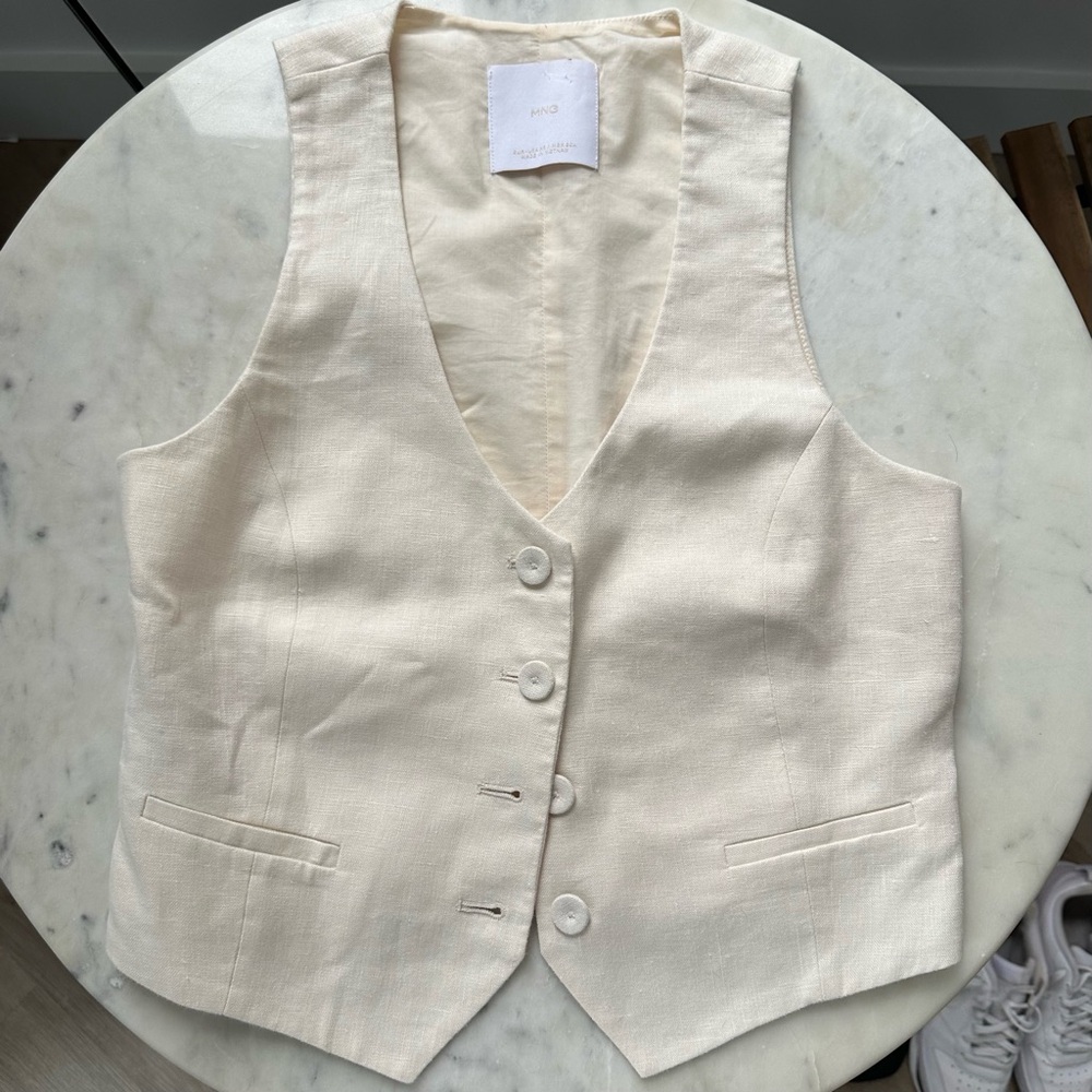 Mango Light Cream Vest